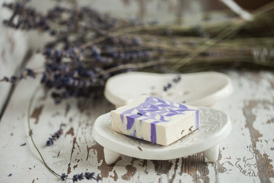 White soap dish