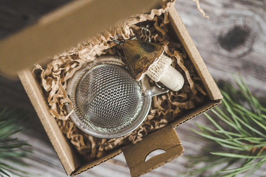 Tea infuser with brown mushroom