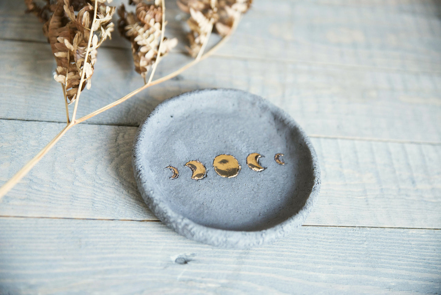 Moon phase incense plate
